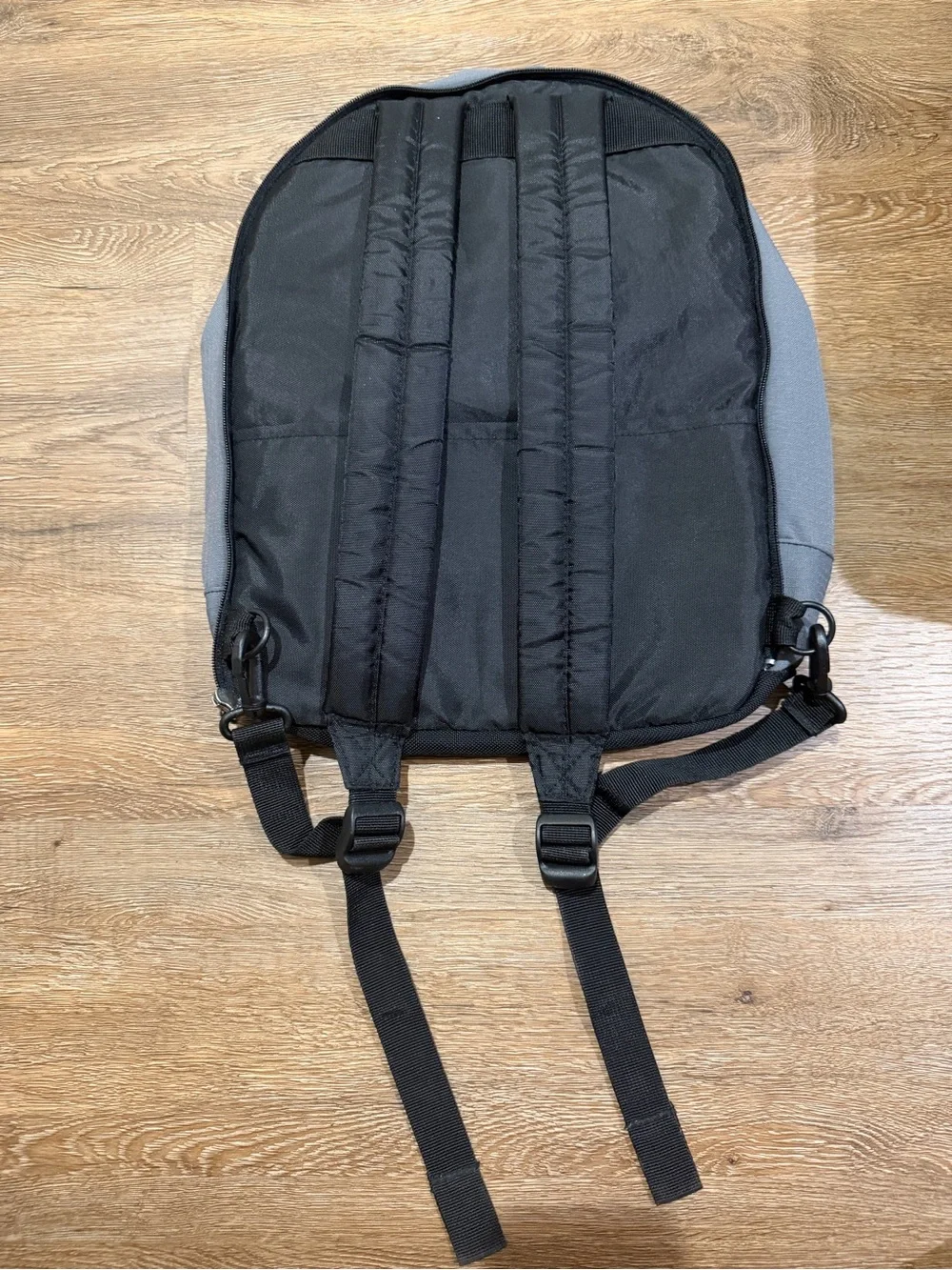 Nike Rolling Carry-On Suitcase w/Detachable Backpack Gray Black 22” Travel Bag